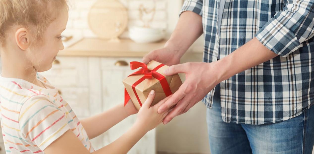 child-receiving-gift